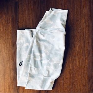 P’tula Desa’ree II Legging: 23”—Frosted Camouflage